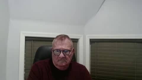 Snapshot of oldguybigd chatting on November 11, 2025, 1:38 am oldguybigd online show from November 11, 2025, 1:38 am