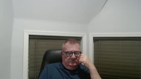 Snapshot of oldguybigd chatting on November 12, 2025, 1:06 am oldguybigd online show from November 12, 2025, 1:06 am