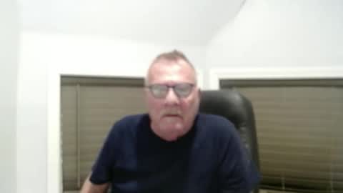 Snapshot of oldguybigd chatting on November 28, 2025, 7:22 am oldguybigd online show from November 28, 2025, 7:22 am