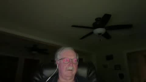 Snapshot of oldlakeguy chatting on January 14, 2025, 5:51 am OldLakeGuy online show from January 14, 2025, 5:51 am