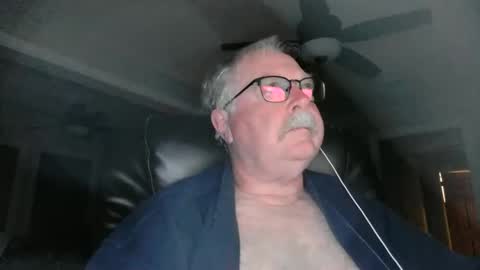 Snapshot of oldlakeguy chatting on March 6, 2025, 5:14 am OldLakeGuy online show from March 6, 2025, 5:14 am