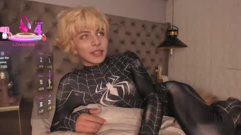 oliiverr22 online show from October 2, 2025, 3:30 pm