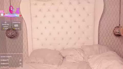 oliiverr22 online show from October 20, 2025, 3:29 am