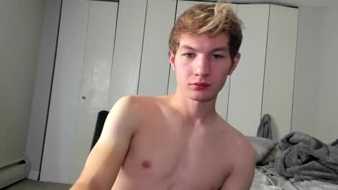 Snapshot of oliver_beck chatting on December 2, 2024, 2:20 am Oliver Beck online show from December 2, 2024, 2:20 am