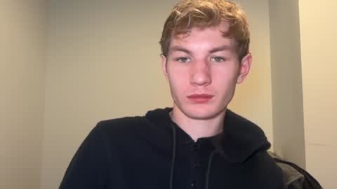 Snapshot of oliver_beck chatting on December 27, 2024, 2:25 am Oliver Beck online show from December 27, 2024, 2:25 am