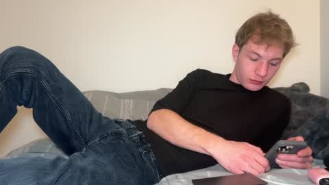 Snapshot of oliver_beck chatting on January 27, 2025, 1:37 am Oliver Beck online show from January 27, 2025, 1:37 am