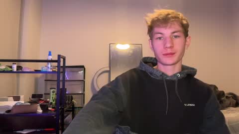 Snapshot of oliver_beck chatting on January 29, 2025, 2:09 am Oliver Beck online show from January 29, 2025, 2:09 am