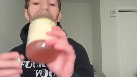 Snapshot of oliver_beck chatting on February 12, 2025, 5:48 pm Oliver Beck online show from February 12, 2025, 5:48 pm