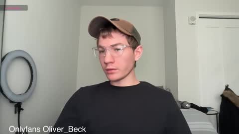 Oliver Beck online show from November 28, 2025, 7:49 pm