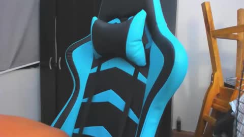 Oliver bray online show from November 23, 2025, 3:28 am