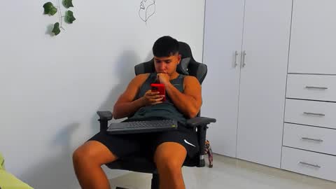 Oliver bray online show from December 14, 2025, 10:58 pm