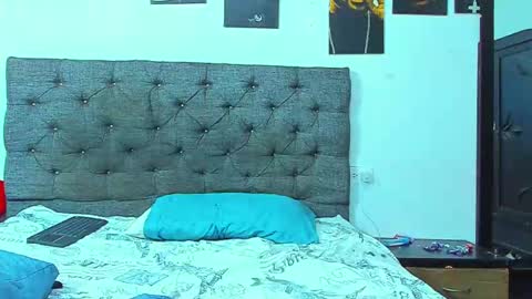 oliver_smith_2 online show from November 7, 2025, 5:29 am