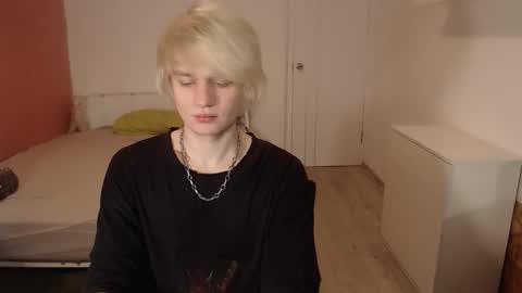 Oliver online show from November 27, 2025, 2:13 am