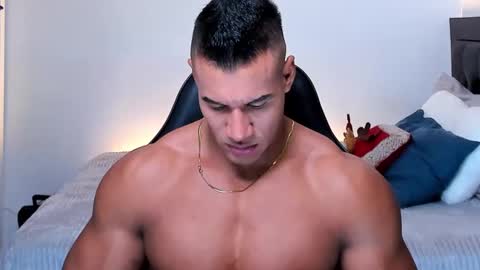 Snapshot of oliver_tommy chatting on September 20, 2025, 1:39 am oliver_tommy online show from September 20, 2025, 1:39 am