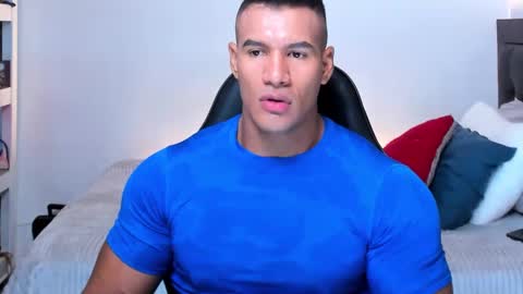 Snapshot of oliver_tommy chatting on September 20, 2025, 1:45 pm oliver_tommy online show from September 20, 2025, 1:45 pm