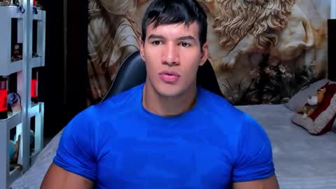 oliver_tommy online show from November 8, 2025, 1:22 pm