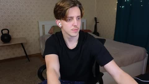 Oliver Evans online show from December 19, 2024, 12:02 am