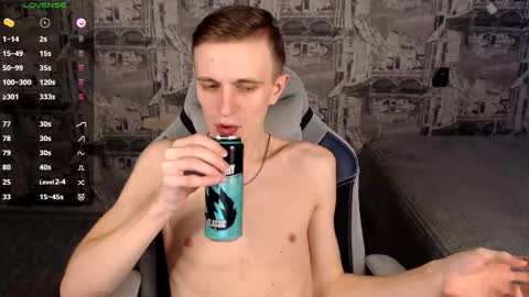 Snapshot of oliverfresh chatting on February 10, 2025, 9:04 am Oliver online show from February 10, 2025, 9:04 am