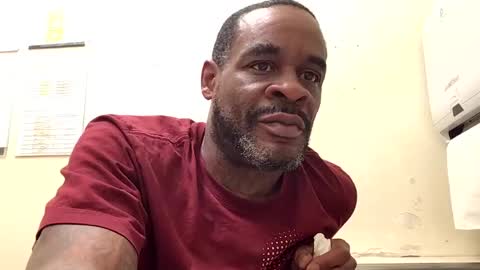 olivertwist1273 online show from February 18, 2025, 3:10 am