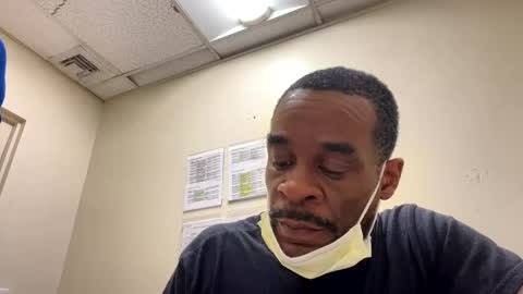 Snapshot of olivertwist73 chatting on January 1, 2025, 4:29 am olivertwist73 online show from January 1, 2025, 4:29 am