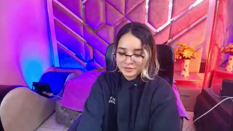  OLIVIA  online show from December 16, 2025, 3:55 am