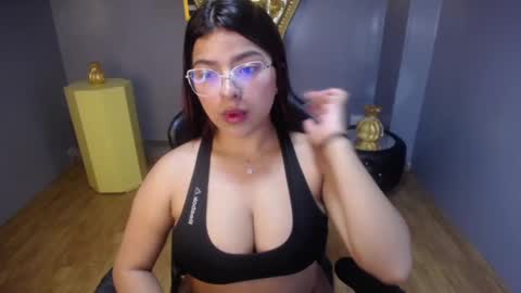 Olivia online show from October 11, 2025, 8:07 pm