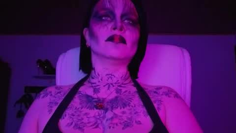   online show from September 14, 2025, 2:44 am