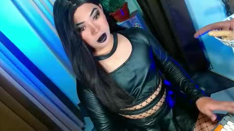 Miss OLIVIA online show from September 19, 2025, 9:11 am