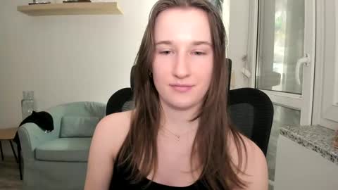 Oliwiaa2004 online show from January 25, 2025, 10:28 pm