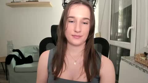 Oliwiaa2004 online show from March 11, 2025, 10:53 pm