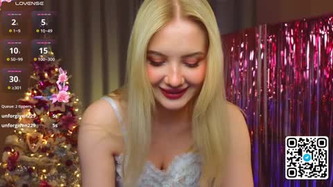 Snapshot of oliviabr0wn chatting on January 8, 2025, 5:05 am Olivia online show from January 8, 2025, 5:05 am