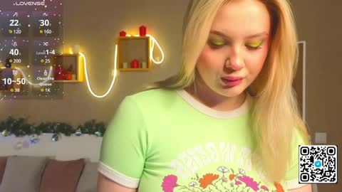 Snapshot of oliviabr0wn chatting on February 2, 2025, 2:06 am Olivia online show from February 2, 2025, 2:06 am