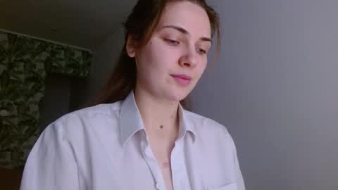 Olivia online show from January 21, 2025, 5:27 am