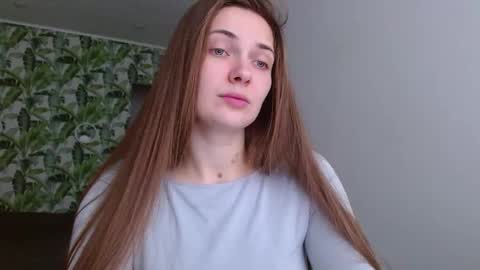 Olivia online show from November 28, 2025, 5:43 am