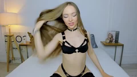 Olivia online show from December 30, 2024, 5:37 am