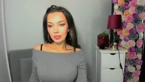 Snapshot of oliviawomen chatting on November 29, 2025, 10:18 am OliviaWomen online show from November 29, 2025, 10:18 am