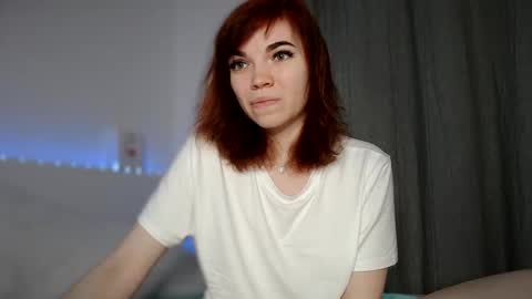 Snapshot of olivka_flower chatting on February 19, 2025, 7:05 pm Angelina Lina online show from February 19, 2025, 7:05 pm