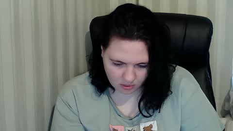 OlyaAndNetty online show from October 20, 2025, 8:04 am