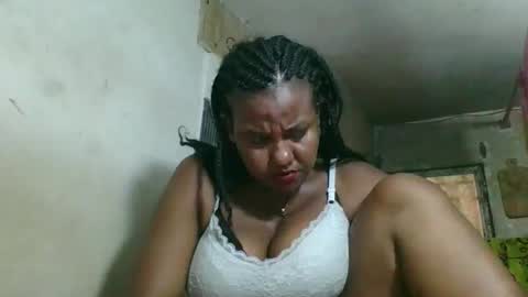 Snapshot of olyvienne90 chatting on December 2, 2025, 9:03 am olyvienne90 online show from December 2, 2025, 9:03 am