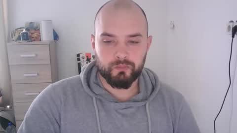 omgwhereim online show from December 22, 2025, 11:07 am