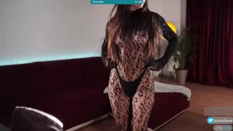 Snapshot of omiliver chatting on September 8, 2025, 5:45 pm    or    online show from September 8, 2025, 5:45 pm