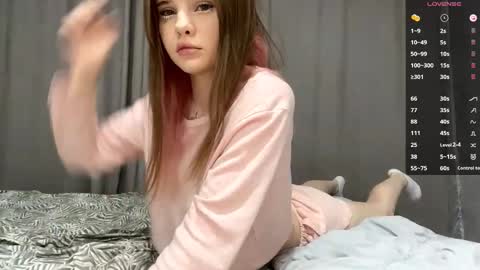 Snapshot of one_more_touch chatting on October 4, 2025, 5:22 pm Eva online show from October 4, 2025, 5:22 pm