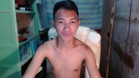 Snapshot of onebigloadxxx chatting on December 27, 2024, 9:28 am Wyn Will serve you and be your slave online show from December 27, 2024, 9:28 am