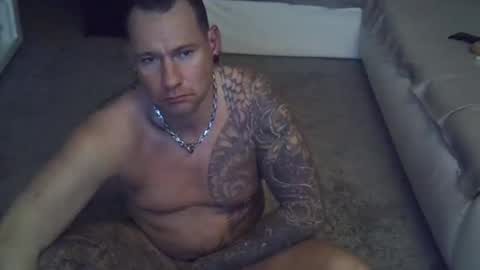 Snapshot of onepussycock chatting on December 11, 2024, 1:05 am .....mICha..... online show from December 11, 2024, 1:05 am