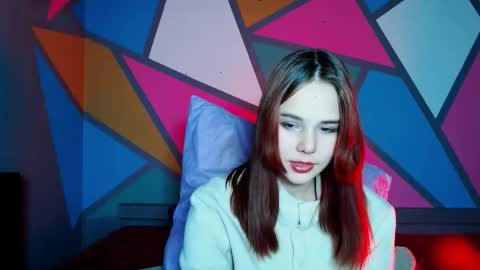 onessandra online show from December 3, 2025, 2:41 am