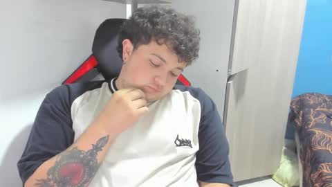 Andres INDEPENDENT MODEL online show from February 28, 2025, 3:04 am