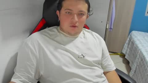 Andres INDEPENDENT MODEL online show from November 9, 2025, 12:20 am