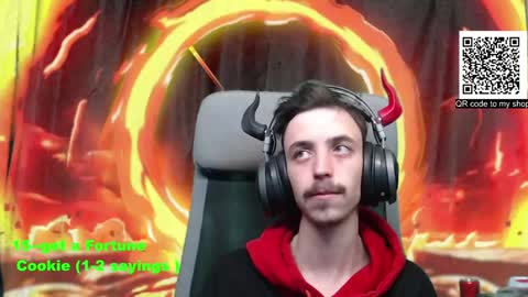 Snapshot of oni_hoshi chatting on December 1, 2024, 4:29 pm Oni hoshi online show from December 1, 2024, 4:29 pm