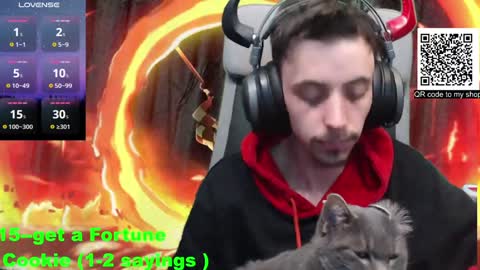 Snapshot of oni_hoshi chatting on December 9, 2024, 6:46 pm Oni hoshi online show from December 9, 2024, 6:46 pm