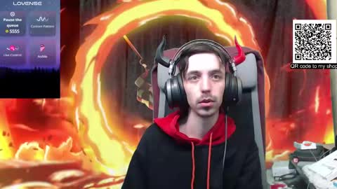 Snapshot of oni_hoshi chatting on March 9, 2025, 11:25 am Oni hoshi online show from March 9, 2025, 11:25 am